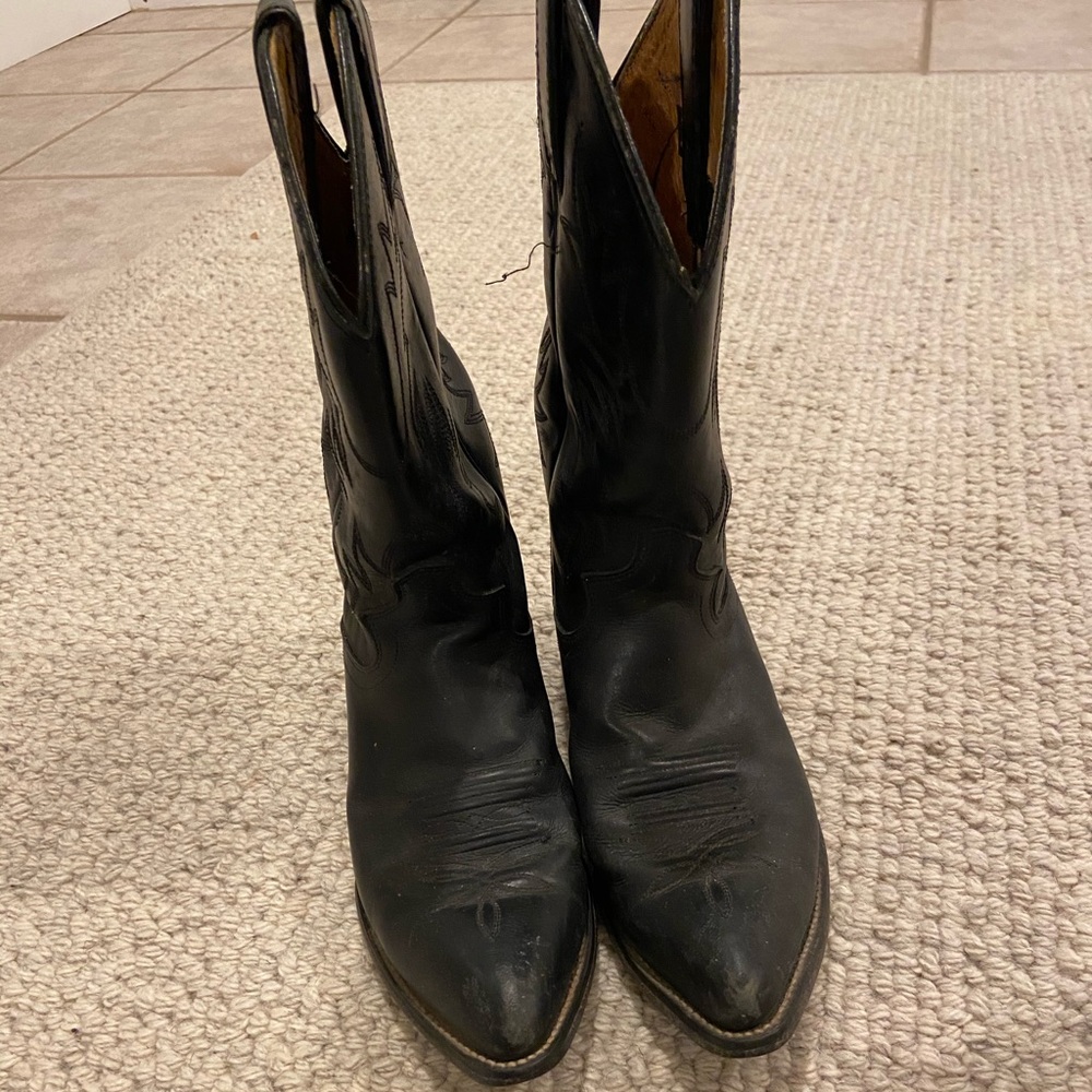 Black Leather Justin Boots